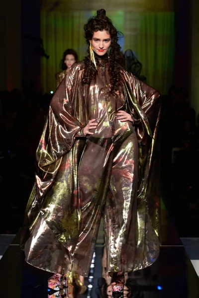 Look 53